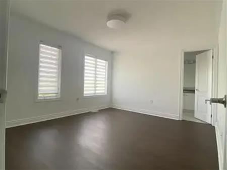 ROOM#1 - 257 RUTHERFORD ROAD | ROOM#1 - 257 RUTHERFORD ROAD, Bradford West Gwillimbury