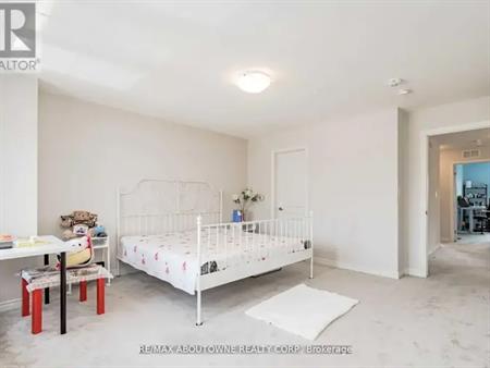 93 HERON STREET | 93 HERON STREET, Welland