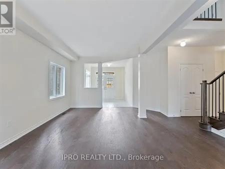 166 HAWKINS STREET | 166 HAWKINS STREET, Georgina
