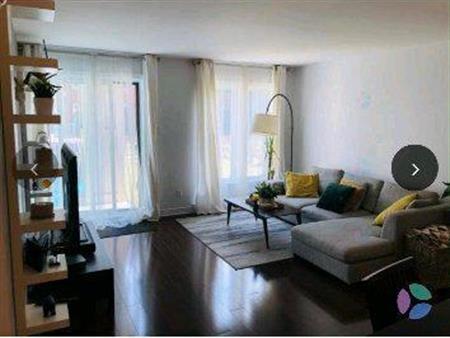 Superbe condo à louer