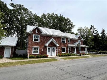 Condo sur le bord de l'eau a Berthierville