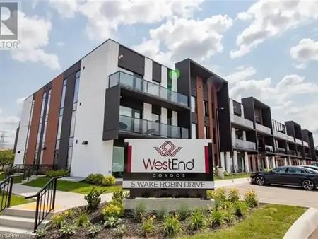 5 WAKE ROBIN Drive Unit# 108 | 5 WAKE ROBIN Drive Unit# 108, Kitchener