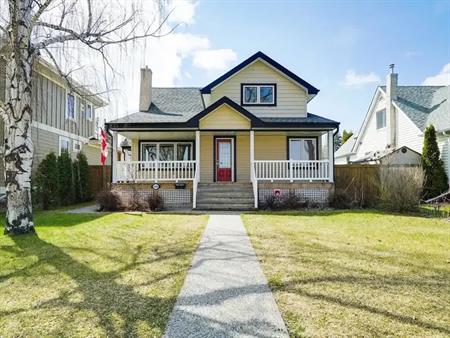 Wicked Awesome Glenora Home for Rent Across from Glenora Park!!! | 10430 138 Street Northwest, Edmonton