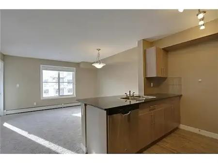 CONDO FOR RENT NEAR DOWN TOWN | 305 - 2715 12th Ave. SE, Calgary