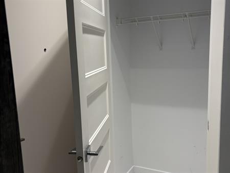671 Boul Du Plateau, Unité 101