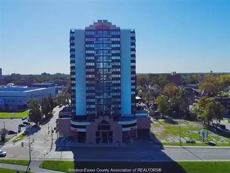 515 RIVERSIDE DRIVE West Unit# 1401 | 515 RIVERSIDE DRIVE West Unit# 1401, Windsor