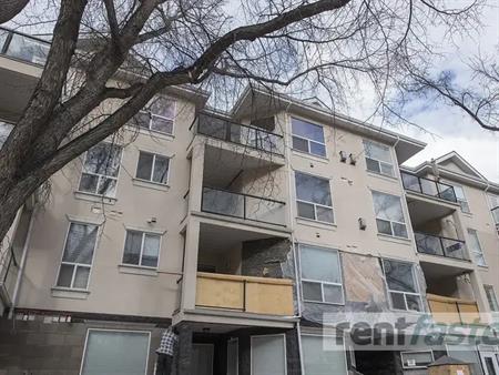 1432 Sq Ft. -  walk to the Foothills or Tom Baker. Big 1 bedroom with loft! | 405 - 3412 Parkdale Boulevard NW, Calgary