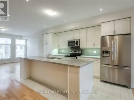 31 MCGURRAN LANE | 31 MCGURRAN LANE, Richmond Hill