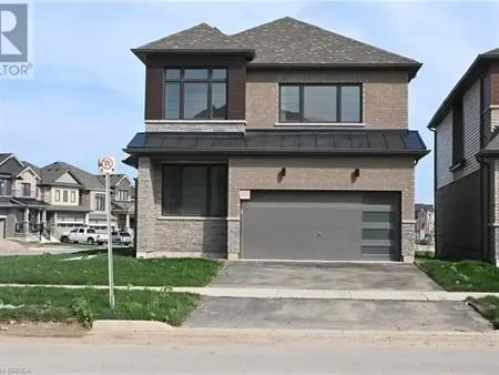 1 BEE Crescent | 1 BEE Crescent, Brantford