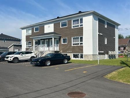 ✨ 1 mois gratuit ✨ ✨Disponible dès maintenant et le 1er Juillet - Grand 4 ½ moderne à louer dans le secteur colonial✨