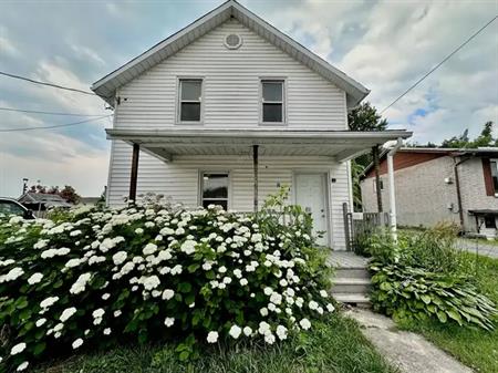 83A Green Street | 83 Green Street, Deseronto