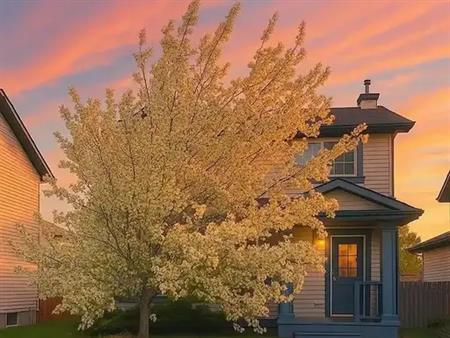 Scenic Acres quiet living | 8912 Scurfield Drive Northwest, Calgary