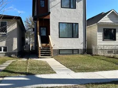 324 Arnold Ave | 324 Arnold Avenue, Winnipeg
