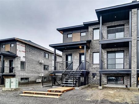 126 Rue Katimavik (Plateau) Magnifique 4 1/2