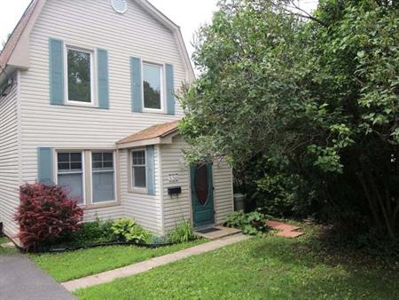 556 Melbourne Avenue | 556 Melbourne Avenue, Ottawa