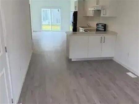 9 WATERLEAF Trail | 9 WATERLEAF Trail, Welland