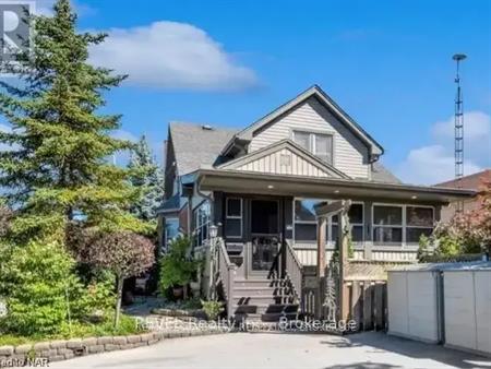 UPPER - 5559 GLENHOLME AVENUE | UPPER - 5559 GLENHOLME AVENUE, Niagara Falls