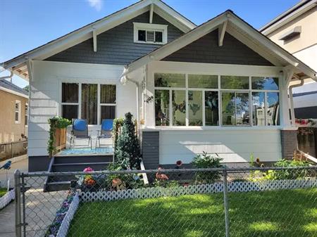 Cozy House For Rent | 9520 108A Avenue Northwest, Edmonton