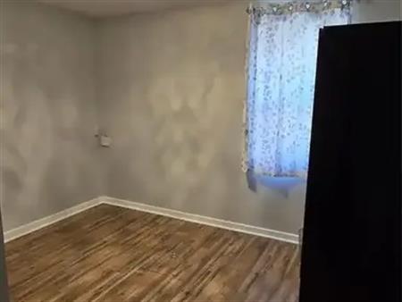 2747 PARENT AVENUE | 2747 PARENT AVENUE, Windsor