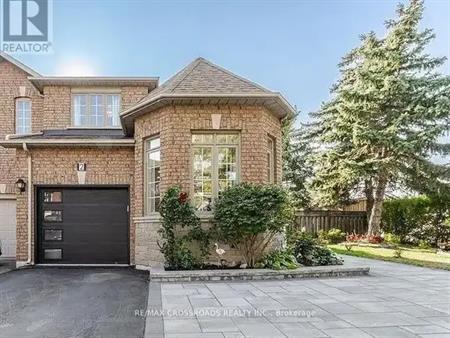 2 WEDGEWOOD PLACE | 2 WEDGEWOOD PLACE, Vaughan