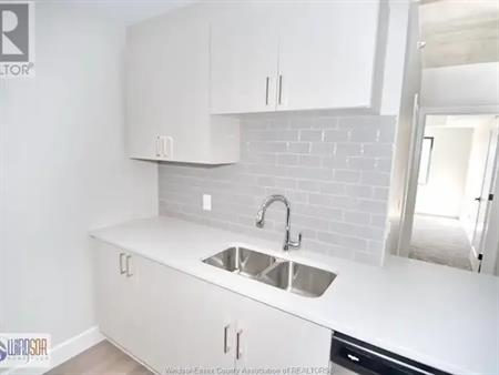 2550 Sandwich West PARKWAY Unit# 218 | 2550 Sandwich West PARKWAY Unit# 218, LaSalle