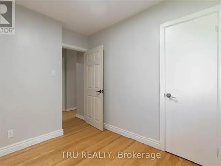 1152 WOODROFFE AVENUE | 1152 WOODROFFE AVENUE, Ottawa