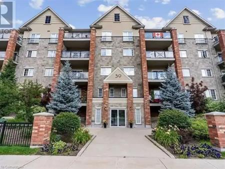 39 FERNDALE Drive S Unit# 104 | 39 FERNDALE Drive S Unit# 104, Barrie