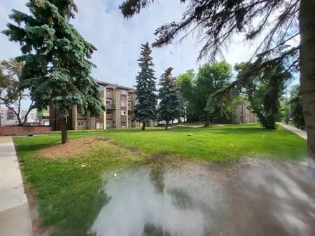 Edmiston Apartments | 9238 110A Ave, Edmonton