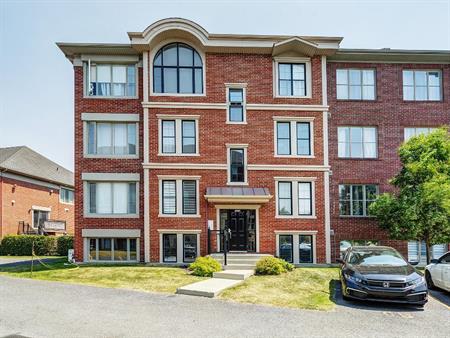 Condo Brossard 100% Meublé