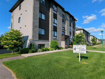 4 & 1/2 Demi Sous-Sol à Lachute Condo St