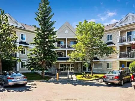 Renovated Ground Floor 2 bed 2 bath Condo in SW | 11 Chaparral Ridge Dr SE, Calgary