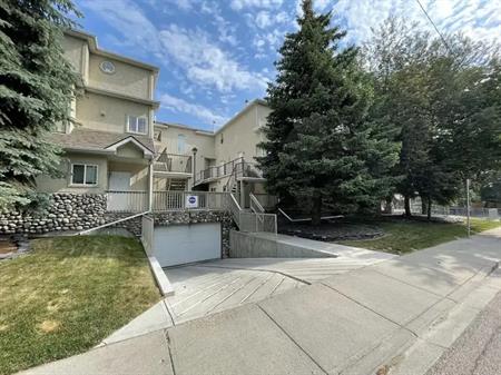 Stylish 2 Bed Condo in the Heart of Windsor Park – Ground Floor Unit! | 628 56 Avenue Southwest, Calgary