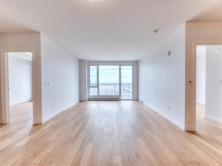 Appartement Chomedey (Laval) À Louer