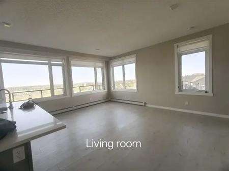 Corner unit on the top floor with 2 Parking | 214 Sherwood Square Northwest, Calgary