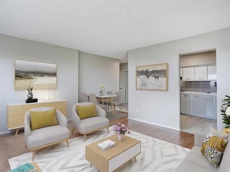 La Maison du Sommet | 4020 Boulevard Saint-Jean, Dollard-des-Ormeaux