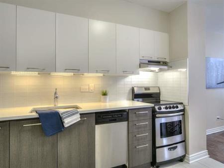 The Horizon Tower | 1212 avenue des Pins Ouest, Montreal