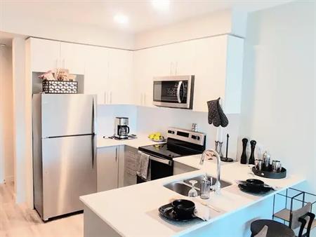 The Louvre Apartments | 11025 26 Ave N.W., Edmonton