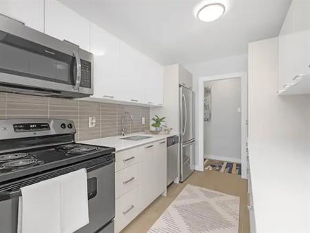 Fairview Tower | 210 Markland Drive, Toronto