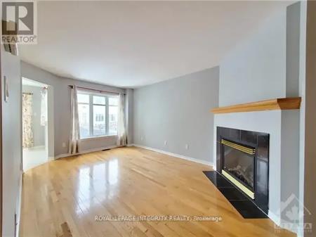 22 PLUMAS GATE | 22 PLUMAS GATE, Ottawa