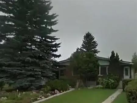 MAIN FLOOR DUPLEX HOUSE CLOSE TO WEM | 8725 152 St NW, Edmonton