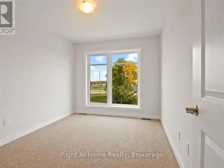 533 LOURMARIN PRIVATE STREET | 533 LOURMARIN PRIVATE STREET, Ottawa