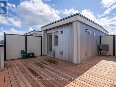 621 MAKWA PRIVATE | 621 MAKWA PRIVATE, Ottawa