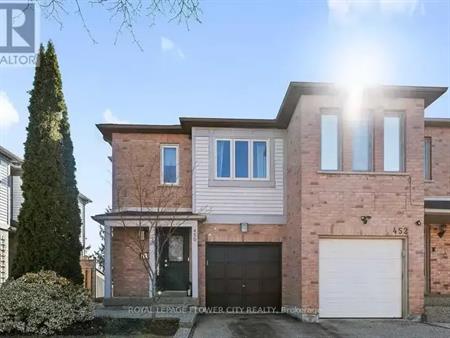 UPPER - 450 LEVANNA LANE | UPPER - 450 LEVANNA LANE, Oakville