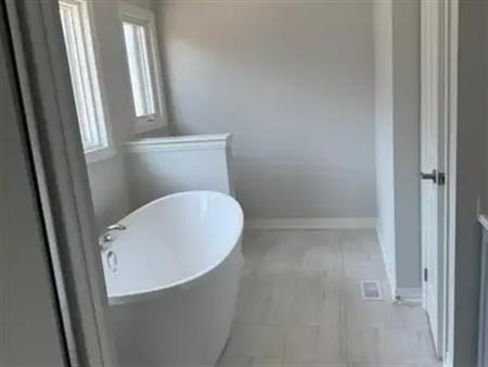 1031 ALLISTON AVENUE | 1031 ALLISTON AVENUE, Fort Erie