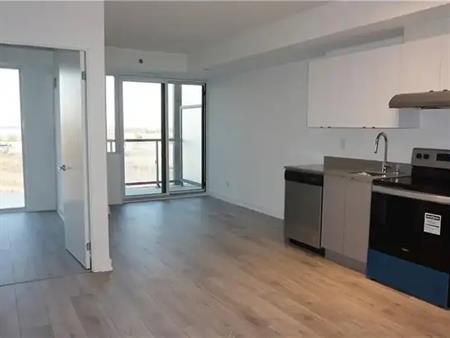 3200 DAKOTA Common Unit# B705 | 3200 DAKOTA Common Unit# B705, Burlington