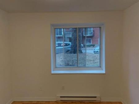 1 CH - 1 SDB - Montréal - $1,200 /mo