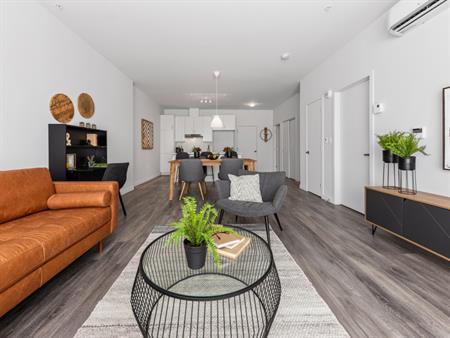 Logement 3 1/2 Garage+PISCINE INCLUS