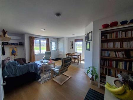 Appartement à louer (2 chambres + 1 sdb) / Electros inclus