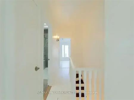 40 Allen Avenue | 40 Allen Avenue, Toronto