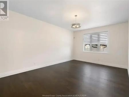 153 BLUE JAY | 153 BLUE JAY, Kingsville